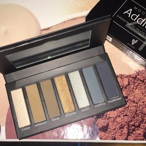 New Younique Addiction eyeshadow palette